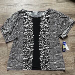 NWT Peter Nygard Black and White Patterned Top with open shoulder, size L